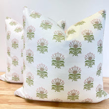 Load image into Gallery viewer, Milford Pattern by Thibaut