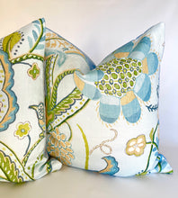 Load image into Gallery viewer, Windsor Pattern by Thibaut