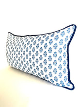 Load image into Gallery viewer, Julian Pattern by Thibaut