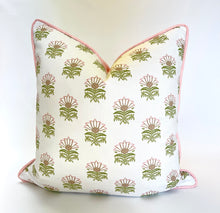 Load image into Gallery viewer, Milford Pattern by Thibaut