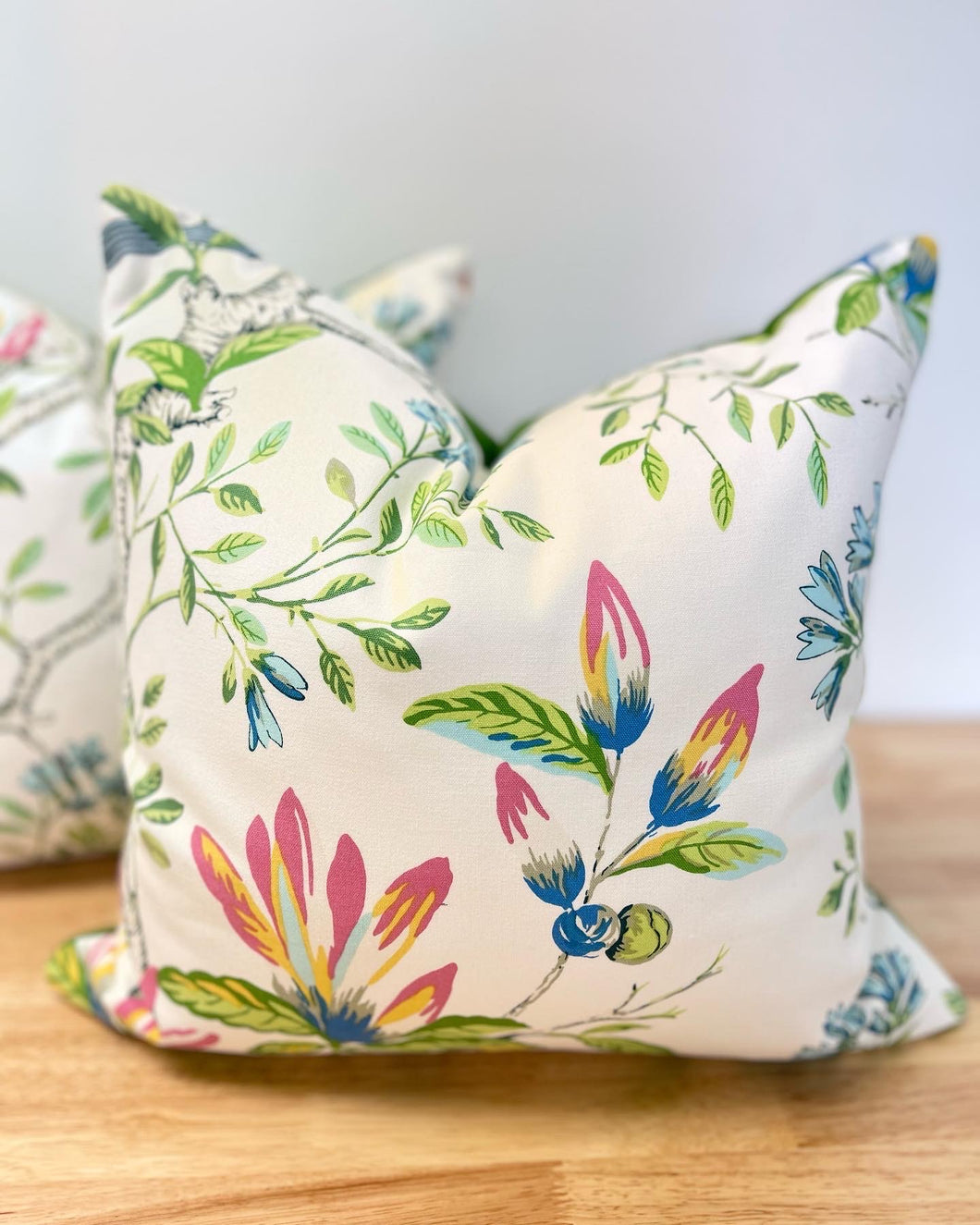 READY TO SHIP Fabricut Floral Pillow Cover. Throw Accent Pillow, Designer Pillow. Size 16” x 16”